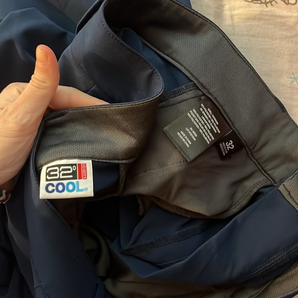 32 Degrees Cool swimsuit cargo shorts - Picture 4 of 4